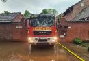 Feuerwehr Grevenbroich nach Starkregen im Dauereinsatz – 20 Einsätze in zwei Stunden – Bauernhof teilweise überflutet